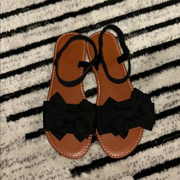 SHEIN Shoes - Women’s Black Sandals with Bow